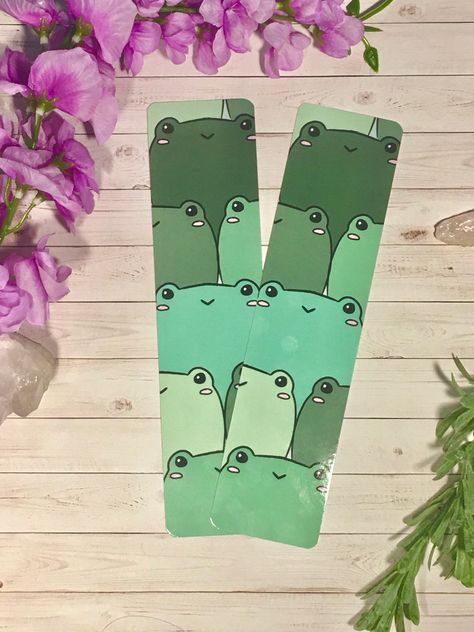 Frog Bookmark | Cute Green Bookmark | Cute Animal Stationery | Frogcore Merch | Kawaii Stationery | Kawaii Bookmark Design Art, Fantasy Wildlife, Green Bookmark, Frog Bookmark, Handmade Bookmarks Diy, Origami For Beginners, Creative Bookmarks, Bookmark Craft, Paper Bookmarks