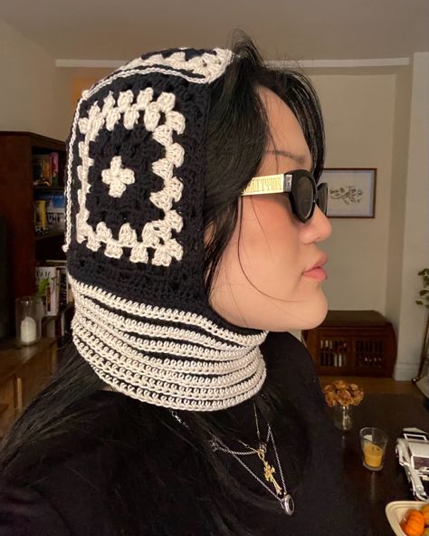 Black And White Granny Square, Crochet Sunglasses, Crochet Black And White, White Granny Square, Granny Square Balaclava, Black And White Crochet, Crochet Balaclava, Poppy Lissiman, Scarf Mask