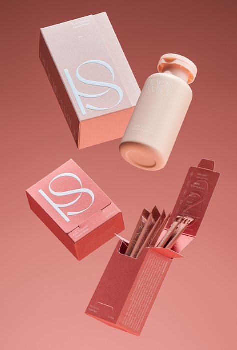 PEACHY SMILE BRAND IDENTITY & PACKAGING DESIGN :: Behance Makeup Brand Design, Makeup Packaging Ideas, Pouch Design Packaging, Feminine Packaging Design, Spa Packaging, Feminine Packaging, Beauty Packaging Design, Cosmetics Branding, Space Branding