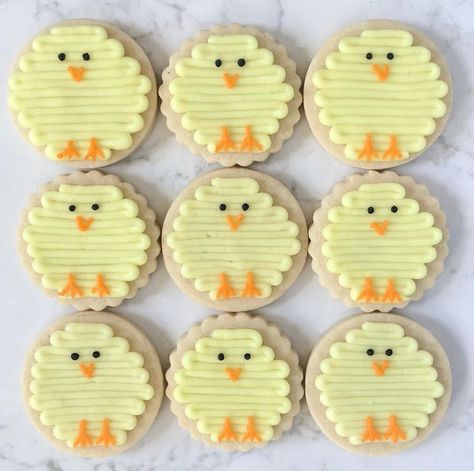 Pin by Ruth Baker on Frosted cookies designs | Easter sugar cookies, Sugar cookie designs, Buttercream decorating Frosted Cookies Designs, Sugar Cookies Easter, Buttercream Frosting Cookies, Easter Sugar Cookies Decorated, Easter Cupcakes Easy, Frosted Cookies, Buttercream Decorating, Easter Sugar Cookies, Easter Sweets