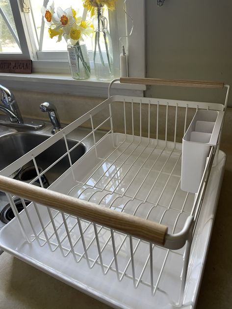 Post Image Drying Rack Kitchen Ideas, Kitchen Sink Dish Rack Ideas, Neutral Kitchen Towels, Kitchen Dish Rack Ideas, Hidden Dish Drying Rack Ideas, Dish Drying Rack Space Saving, Kitchen Drying Rack Ideas, Dish Drainer Ideas, Dish Drainer Ideas Drying Racks