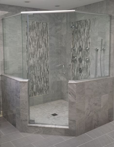 Neo Angle Frameless Shower Door Frameless Neo Angle Shower Doors, Diagonal Shower Door, Large Corner Shower Ideas Master Bath, Corner Shower Glass Door Ideas, Angled Shower Ideas, Bathroom Corner Shower Ideas, Neo Angle Shower Ideas, Corner Shower Ideas, Frosted Glass Shower Door