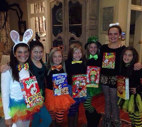 Cereal Family Costume, Cereal Costumes Halloween, Cereal Killers Costume, Diy Cereal Costume, Cereal Costume Ideas, Cereal Halloween Costume, Cereal Character Costumes, Cereal Costume, Cereal Mascot Halloween Costumes