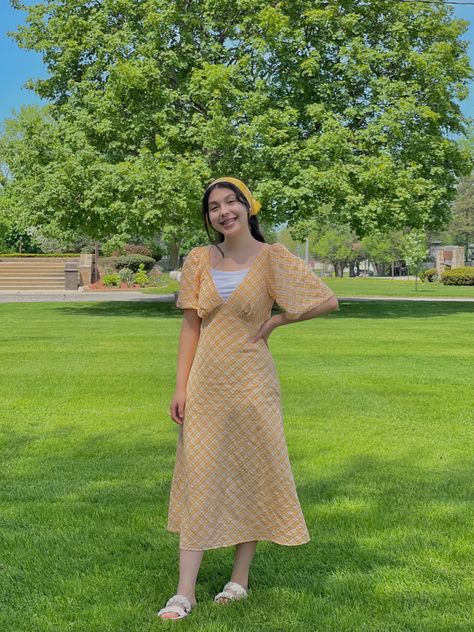 Yellow Modest Outfits, Yellow Picnic Dress, Dress Casual Outfits, Church Ootd, Yellow Picnic, Sunday Church Outfits, Yellow Dress Outfit, Modest Church Outfits, Apostolic Outfit