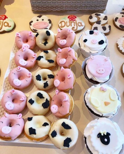 Fun Farm Birthday Party | CatchMyParty.com Farm Animal Donut Ideas, Cow Birthday Dessert, Animal Donut Ideas, Cow Donut Ideas, Farm Party Cupcakes, Cowgirl Cupcakes Ideas, 1st Birthday Farm Theme Girl, 2nd Birthday Farm Theme Girl, Cowgirl Party Food Ideas