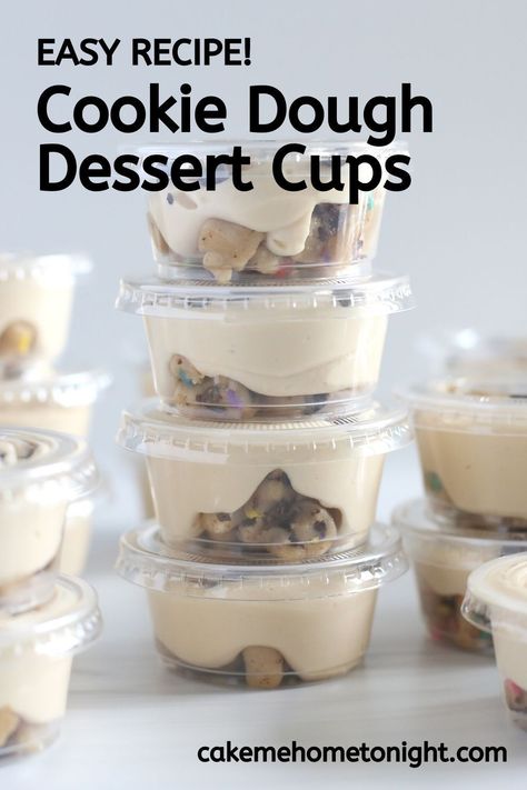 Cookie Dough Dessert Cups are an easy and fun no bake dessert! Edible chocolate chip cookie dough covered in cookie dough cream, and topped with mini chocolate chips! An easy no bake dessert recipe! Cookie Dough Dessert, Bake Sale Desserts, Cookie Dough Desserts, Edible Chocolate Chip Cookie Dough, Desert Cups, Mason Jar Desserts, Dessert Cups Recipes, Dessert Shooters, Mini Dessert Cups