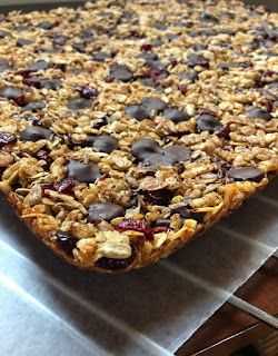 Food Impressions: Dark Chocolate and Cranberry Granola Bars Cranberry Granola Bars, Healthy Homemade Granola Bars, Homemade Granola Bars Healthy, Healthy Homemade Granola, Gingerbread Granola, Homemade Granola Healthy, Tree Nut Allergy, Nut Granola, Healthy Granola