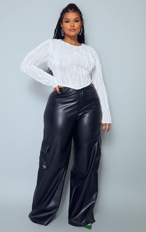 21 Cute Crop Top Outfit Ideas to Wear and Shop in 2022 Crop Top Outfit Ideas, Bustier Top Outfits, Leslie Sidora, Top Outfit Ideas, Crop Top Outfit, Curvy Casual Outfits, Plus Size Posing, Sleeveless Turtleneck Top, Cute Crop Top