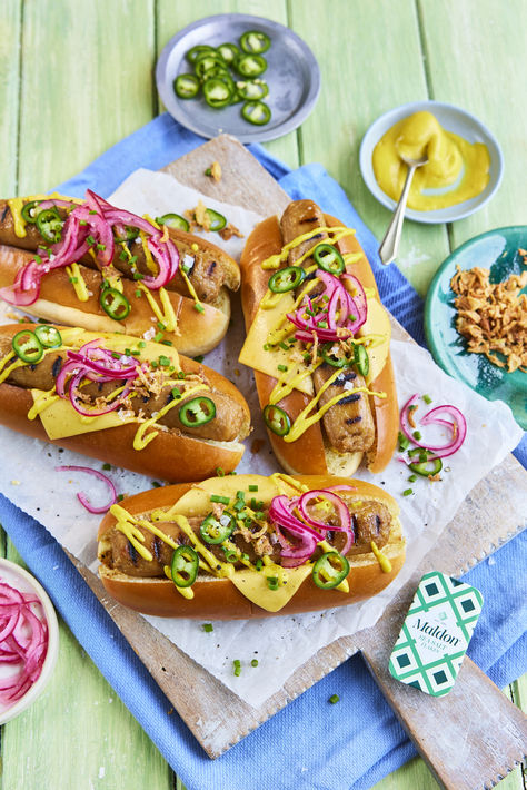 This summer, elevate your cookouts with vegan loaded hot dogs, perfectly seasoned with Maldon Sea Salt flakes. These plant-based delights are bursting with flavour, topped with vibrant mix of fresh vegetables, savoury sauces, and a touch of smoky goodness. Loaded Hot Dogs, Savoury Sauces, Maldon Sea Salt Flakes, Maldon Salt, Smoked Sea Salt, Salt Flakes, Savory Sauce, Enjoy Summer, Easy Dishes