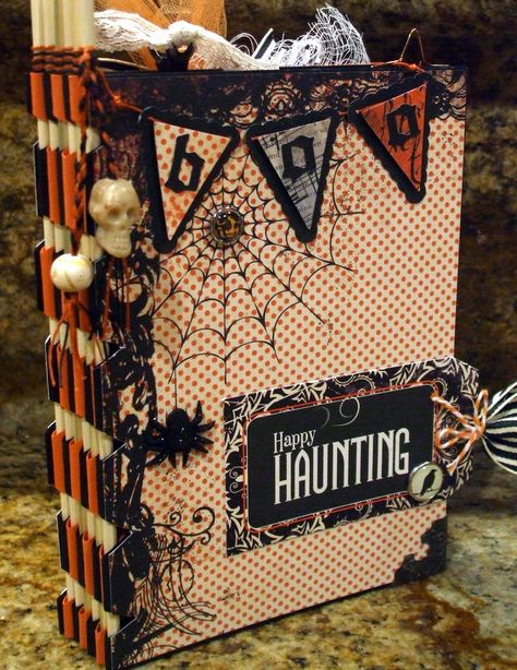 Fall Albums, Halloween Journaling, Class Calendar, Halloween Mini Albums, October Daily, Halloween Journal, Halloween Layout, Mini Scrapbook Album, I Love Halloween