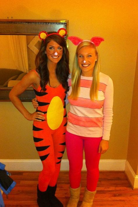 Tigger and Piglet Halloween Costume Halloween Ideas For Teens, Piglet Halloween Costume, Couple Halloween Costumes Aesthetic, Halloween Costumes Newborn, Halloween Costumes Bff, Tigger Costume, Best Friend Costumes, Halloween Costumes Family