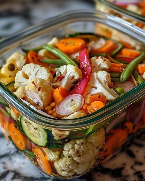 Canning Spicy Pickles, Refrigerator Pickled Vegetables, Homemade Refrigerator Pickles, Pickled Vegetables Recipe, Canning Vegetables, Pickled Eggs, Avocado Salad Recipes, Fermentation Recipes, Refrigerator Pickles