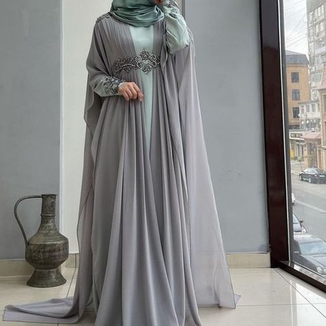 New Abaya Designs Simple, Bride Abaya, Asymmetric Dresses, Abaya Outfits, Wedding Abaya, Islamic Clothes, Simple Dress Casual, Abaya Design, Elegant Party Dress