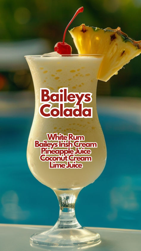 Baileys Colada Bridal Breakfast, Coconut Cocktails, Vodka And Pineapple Juice, Poolside Cocktails, Cocktail Cards, Pineapple Cocktail, Cocktail Drinks Alcoholic, Vodka Cocktail, Mixed Drinks Alcohol