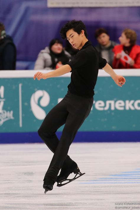 Figure Skating Poses, Skating Poses, Inktober Ideas, Figure Skating Olympics, Male Figure Skaters, Nathan Chen, Poses Men, Ice Skaters, Hot Asian Men