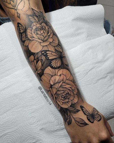 Flower Tattoos Half Sleeve Lower Arm, Floral Half Sleeve Tattoo, Cute Shoulder Tattoos, Leg Tats, Floral Arm Tattoo, Cute Tattoo Ideas, Unique Half Sleeve Tattoos, Terrible Tattoos, Tattoo Floral