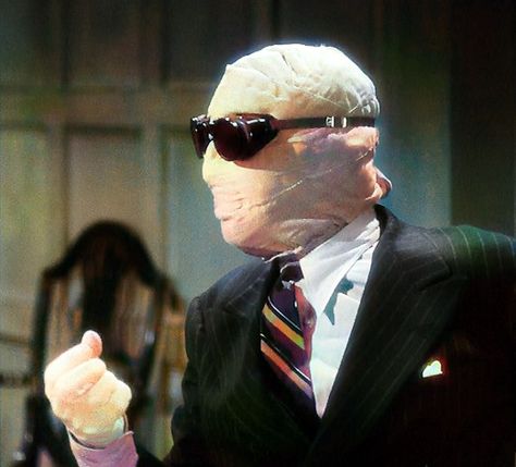 Homem-Invisível Universal Monsters Aesthetic, Invisible Man Costume, Negative Man, 9 Movie, Classic Monster Movies, Claude Rains, The Invisible Man, God Of Wars, Pete Rock