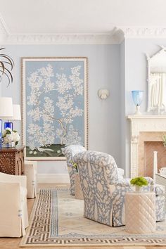 Blue Living Room Inspiration, Blue Furniture Living Room, Light Blue Living Room, Light Blue Walls, Blue White Decor, Blue Living Room, Living Room Remodel, Blue Rooms, Room Remodeling