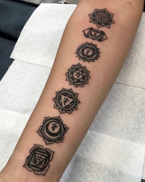 Check more at http://allaboutimages.lovestoblog.com/17718-2/ Spiritual Geometry, Tattoo Virgo, Bholenath Tattoo, Justice Tattoo, Roots Tattoo, Om Tattoo Design, Chakra Tattoo, Forearm Band Tattoos, Virgo Tattoo