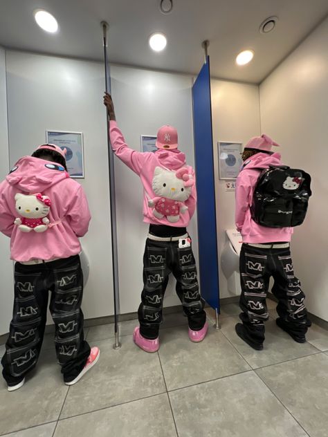 Hello Kitty Outfit Men, Boy Y2k Outfit, Hello Kitty Boy, Hello Kitty Core, Y2k Outfits Men, Kitty Clothes, Hello Kitty Clothes, Hello Kitty Aesthetic, Estilo Punk