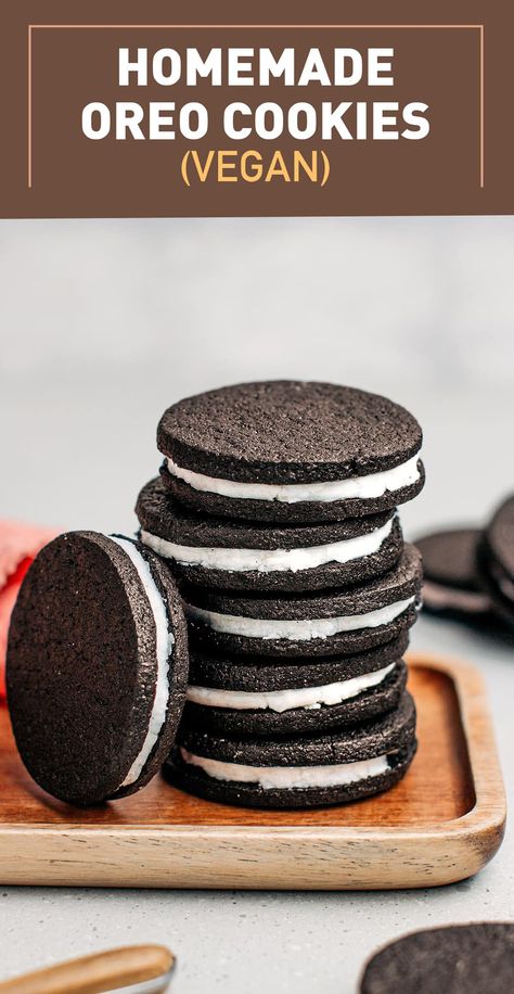 Vegan Oreos, Homemade Oreo Cookies, Caramel Dessert Recipes, Homemade Oreos, Oreo Cookie Recipes, Vegan Cookies Recipes, Chocolate Creme, Chocolate Cookie Dough, Cookie Recipes Homemade