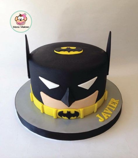 Black Batman Cake, Batman Cakes Ideas, Batman Themed Cake, Simple Batman Cake Ideas, Batman Birthday Cake Ideas, Birthday Batman Theme, Batman Cakes For Boys, Birthday Cake Batman, Batman Theme Cake