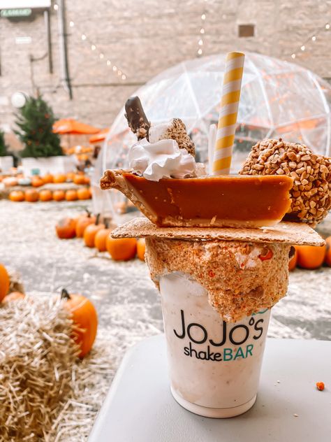 Such a fun seasonal pop up downtown Chicago - try the pumpkin patch shake! Downtown Chicago, Pumpkin Patch, Chicago