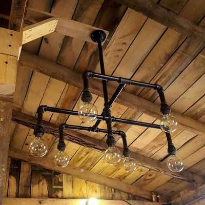 Black Pipe Lights, Farm Lighting, Pipe Chandelier, Industrial Track Lighting, Edison Chandelier, Rustic Style Home, Lampe Industrial, Track Lighting Kitchen, Chandelier Rustic