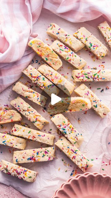 Cookie Sticks Recipe, Wedding Candy Table, Funfetti Cookies, Cookie Sticks, Kinds Of Cookies, Sprinkle Cookies, Easy Meals For Kids, Wedding Candy, Candy Table