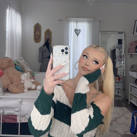 Loren Gray Outfits, Loren Gray Instagram, Gray Outfits, Gray Instagram, Instagram Storie, Grey Room, Loren Gray, Grey Outfit, Lolita Fashion