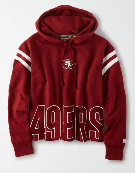 San Francisco 49ers Women Outfit, 49ers Diy Shirt, Cute 49ers Outfit Women, 49ers Outfit Women Winter, 49ers Game Day Outfit Women, 49er Outfit, 49ers Outfit Women, 49ers Clothes, Sports Shirt Outfit