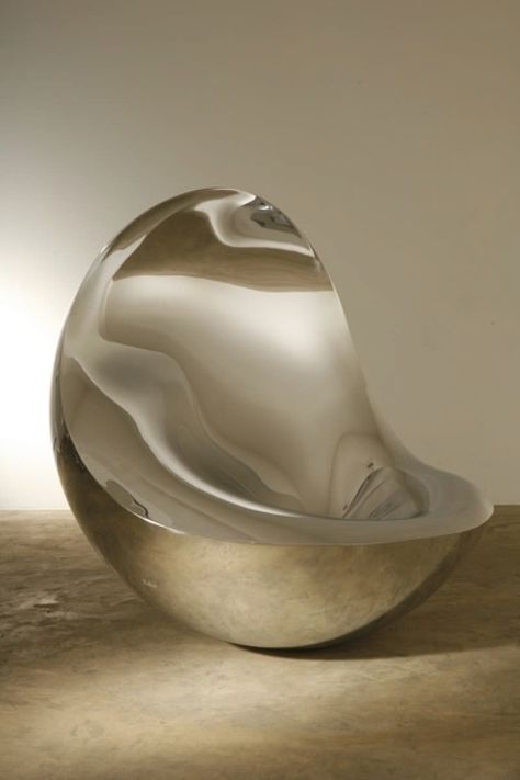 Futuristic Chair, Design Objet, Unique Chairs, Sculptural Chair, Ron Arad, Console Design, Futuristic Furniture, Unique Chair, Chaise Design