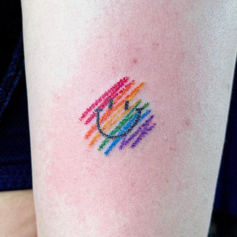 Lgbt Tattoo Ideas, Lgbt Tattoo, Gay Tattoo, Pride Tattoo, Timeless Tattoo, Z Tattoo, Rainbow Tattoos, Cool Chest Tattoos, Alien Tattoo