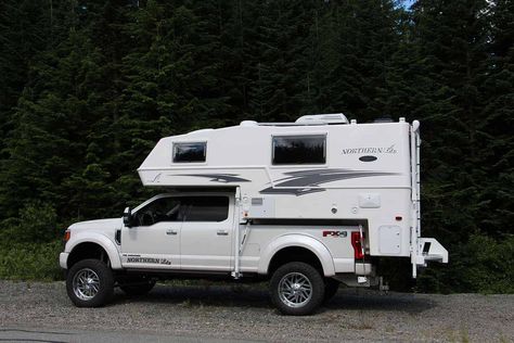 Looking for a short bed truck camper? Here's a great place to start! https://northern-lite.com/short-bed-truck-campers/ Truck Topper Camping, Short Bed Truck Camper, Small Truck Camper, Truck Topper, Slide In Truck Campers, Truck House, House Van, Camper Beds, Truck Wallpaper