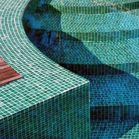 Pool Tile Ideas, Mediterranean Mosaic, Pool Tile Designs, Home Swimming Pool, Swimming Pool Tile, Swimming Pool Mosaics, Mosaic Pool Tile, Glass Pool Tile, Green Pool