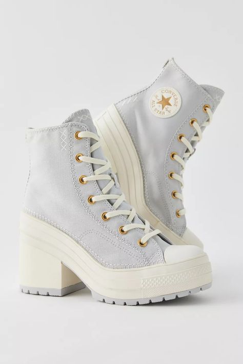 Cute Converse Shoes, Cute Converse, Sneaker Shop, Dr Shoes, Shoe Designs, Preppy Shoes, Pretty Shoes Sneakers, Cute Shoes Heels, Converse Chuck 70