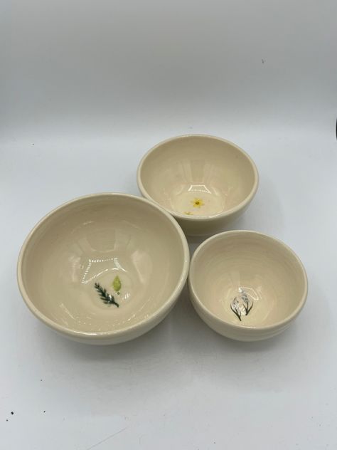 Pottery Nesting Bowls, Nesting Bowls Ceramic, Pho Bowl, Bowls Ceramic, Ring Bowl, Cerámica Ideas, Art Ring, Spa Design, Ceramic Ideas