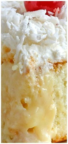 Coconut Dump Cake, Coconut Cream Poke Cake, Coconut Poke Cake, Cake Poke, Cream Poke Cake, Coconut Poke Cakes, Dump Cakes, Coconut Cake Recipe, Coconut Desserts