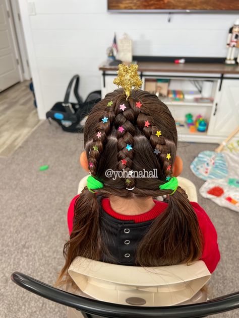 Cindy Lou Hair, Christmas Hairstyles For Kids, Thanksgiving Hairstyles, Baby Girl Hairstyles Curly, Thanksgiving Hair, Girly Hairstyles, Gymnastics Hair, Girl Hair Dos, Lil Girl Hairstyles