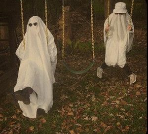 October Music, Fall Playlist, Halloween Playlist, Music Cover Photos, Playlist Covers Photos, Future Wallpaper, Fall Music, Ghost Photos, Music Album Covers