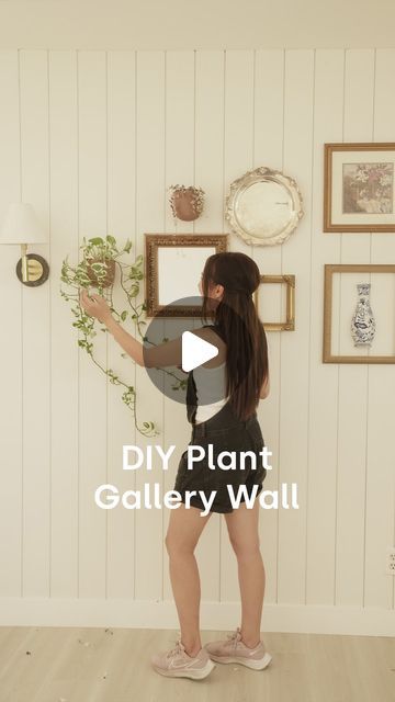 Anh Lin on Instagram: "Many of you found me through this viral plant gallery wall, which means it also made its way through the internet on other people’s pages… so I’m reposting it with my watermark! ☺️ Still one of my proudest plant-related DIYs to date! ❤️

#trendingreels #trending #garden #gardening #gardeninglife #gardendesign #gardeninspiration #gardenlove #gardendecor #gardenlovers #plantlover #plantlife #plantlove #houseplants #houseplantsofIG #indoorplants" Plant Gallery Wall, Wall Plants Indoor, Condo Art, Diy Wall Design, Household Plants, You Found Me, Plant Decor Indoor, Apartment Life, Hanging Frames