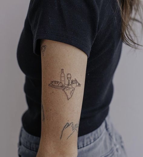 Charcuterie Tattoo Ideas, Charcuterie Board Tattoo, Charcuterie Tattoo, Still Life Tattoo, Cooking Tattoo, Wine Tattoo, Food Tattoos, Mouthwatering Food, Tattoo Now