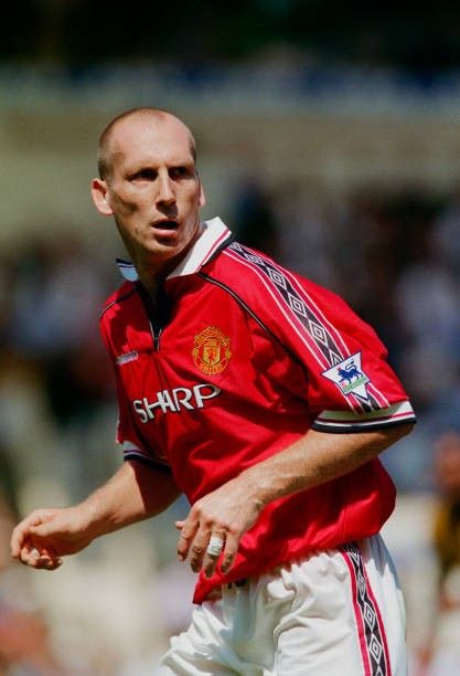 Jaap Stam, Man Utd Crest, Man Utd, Fa Cup, Man United, Football Players, Manchester United, Manchester, Sports Jersey