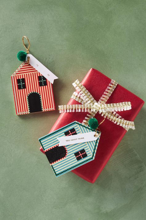 Gingerbread House Gift Tags, Set of 2 | Anthropologie Mexico How To Make A Gift Bag, Creative Wrapping, Christmas Campaign, Xmas Deco, Merry Christmas Wishes, Aesthetic Candles, Rose Party, House Gifts, Christmas Tag