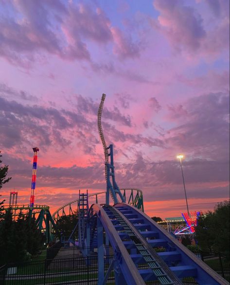 Valley Fair Minnesota, Rollercoaster Wallpaper, Valleyfair Minnesota, Carnival Core, Fair Photos, Valley Fair, Canadas Wonderland, Fair Rides, Cedar Point