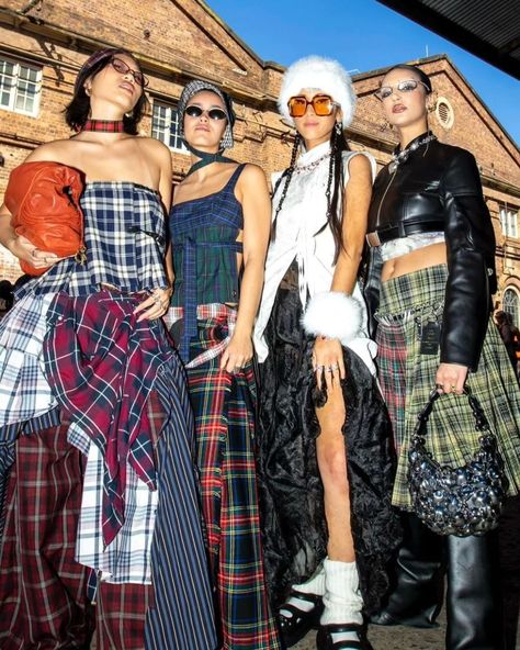 fashion week throwback ♤ friends edition ♡ Layered Fashion Street Style, Punk Couture, Fashion Upcycling, Eclectic Outfits, Silk Sonic, Fashion Moodboard, Editorial Shoot, Layered Fashion, Mood Board Fashion