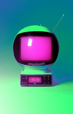 vintage "futuristic" space helmet TV Tv Vintage, Television Set, New Retro Wave, Retro Waves, Retro Tv, Retro Futuristic, Retro Futurism, Steam Punk, Pics Art