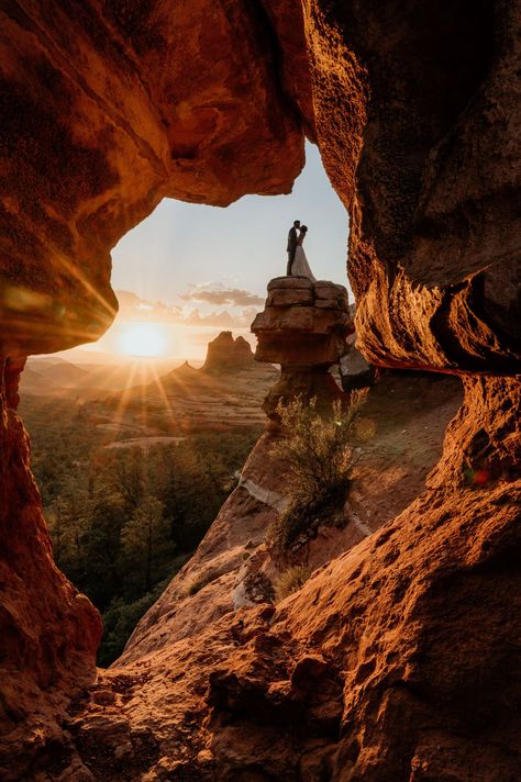 Arizona Elopement Collective: All-Inclusive Elopements in Arizona Elopement Ideas Arizona, Arizona Elopement Destinations, Sedona Arizona Wedding, Red Rock Wedding, Arizona Adventure, Arizona Elopement, Water People, Non Traditional Wedding, Outdoor Elopement