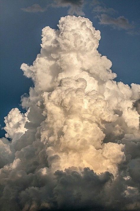 Mammatus Clouds, Aesthetic Clouds, Cloud Formations, Cumulus Clouds, Beauty Diet, Photography Sky, Clouds Photography, Sun Light, Sky And Clouds