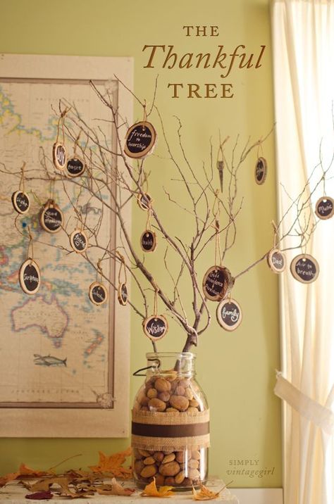 Remind your guests the true meaning of Thanksgiving by presenting this wonderful tree that lists all of the best things in life.  Get the tutorial at Simply Vintage Girl.   - CountryLiving.com Thanksgiving Crafts To Make, Thanksgiving Tree, Thankful Tree, Thanksgiving Gratitude, Thanksgiving Decorations Diy, Diy Thanksgiving, Thanksgiving Diy, Thanksgiving Fun, Thanksgiving Decor